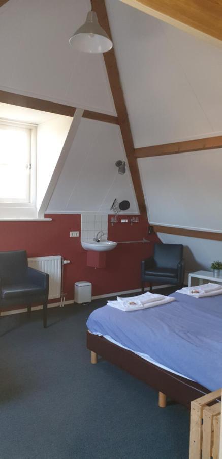 Bed And Breakfast "De Smousenhoek" Ouddorp Esterno foto