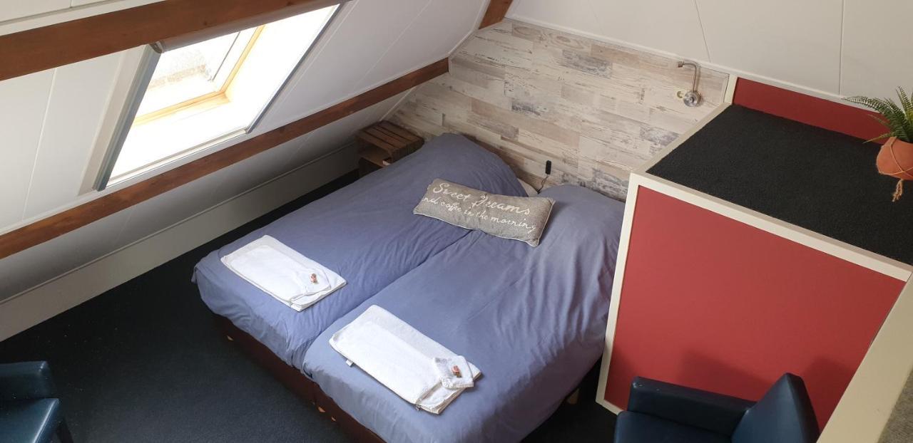 Bed And Breakfast "De Smousenhoek" Ouddorp Esterno foto